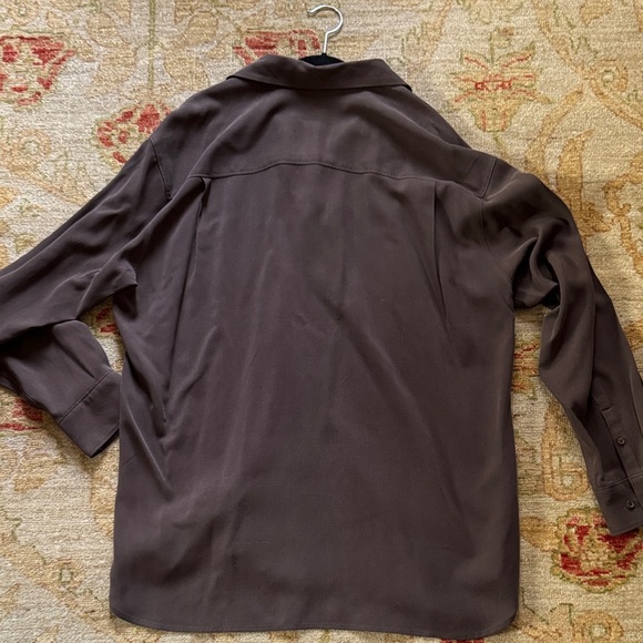 Tommy Bahama Silk Men’s Brown Shirt - Picture 7 of 7